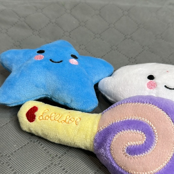 Vibrant Plush Cat Toy Set with Star Cloud Lollipop toy set of 3 NWT - Picture 4 of 4